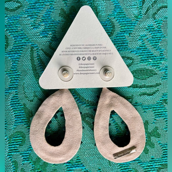 NWT Deepa Gurnani Anthro Beaded Crystal Flower Statement Earrings Forest Green - Picture 14 of 14